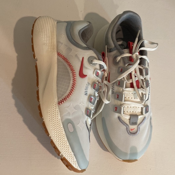 Nike Womens React Escape RN Running Trainers Do2778 Sneakers Shoes - Picture 7 of 12